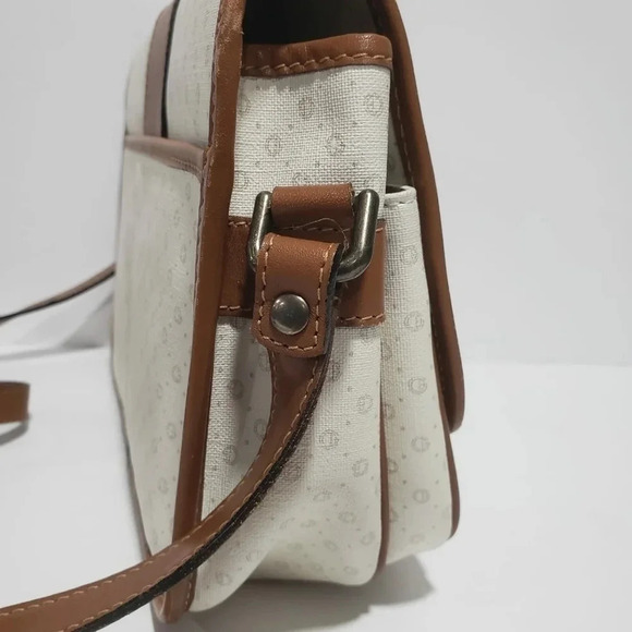 Vintage White/Brown leather  crossbody/Shoulder Bag. - Picture 5 of 13